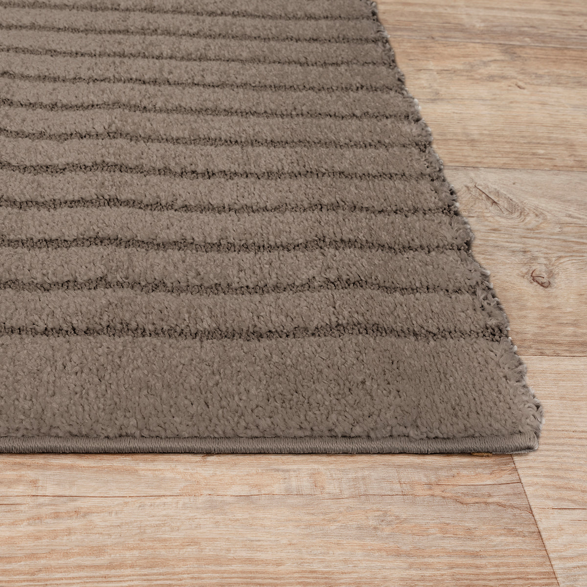 Ayla 2380 – Moderner Teppich in Braun